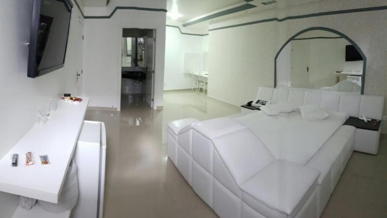 Motel Libidus Жоїнвіль Екстер'єр фото